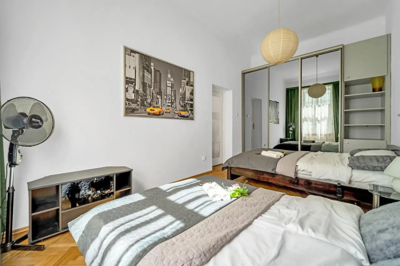 Plac Zbawiciela Spacious Apartments - Top Location, Metro 200M, 53M2 - By Rentujemy Warsaw