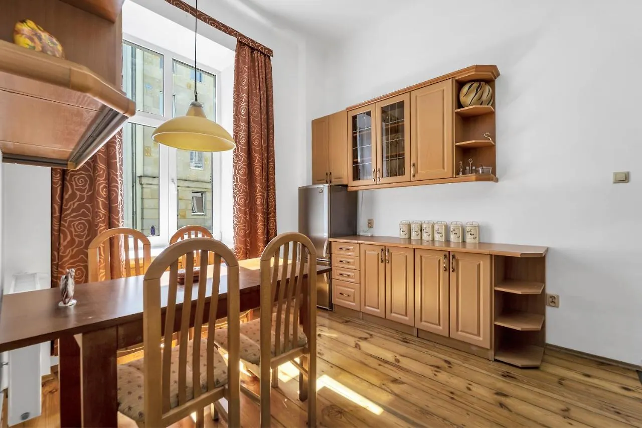 Plac Zbawiciela Spacious Apartments - Top Location, Metro 200M, 53M2 - By Rentujemy Warsaw