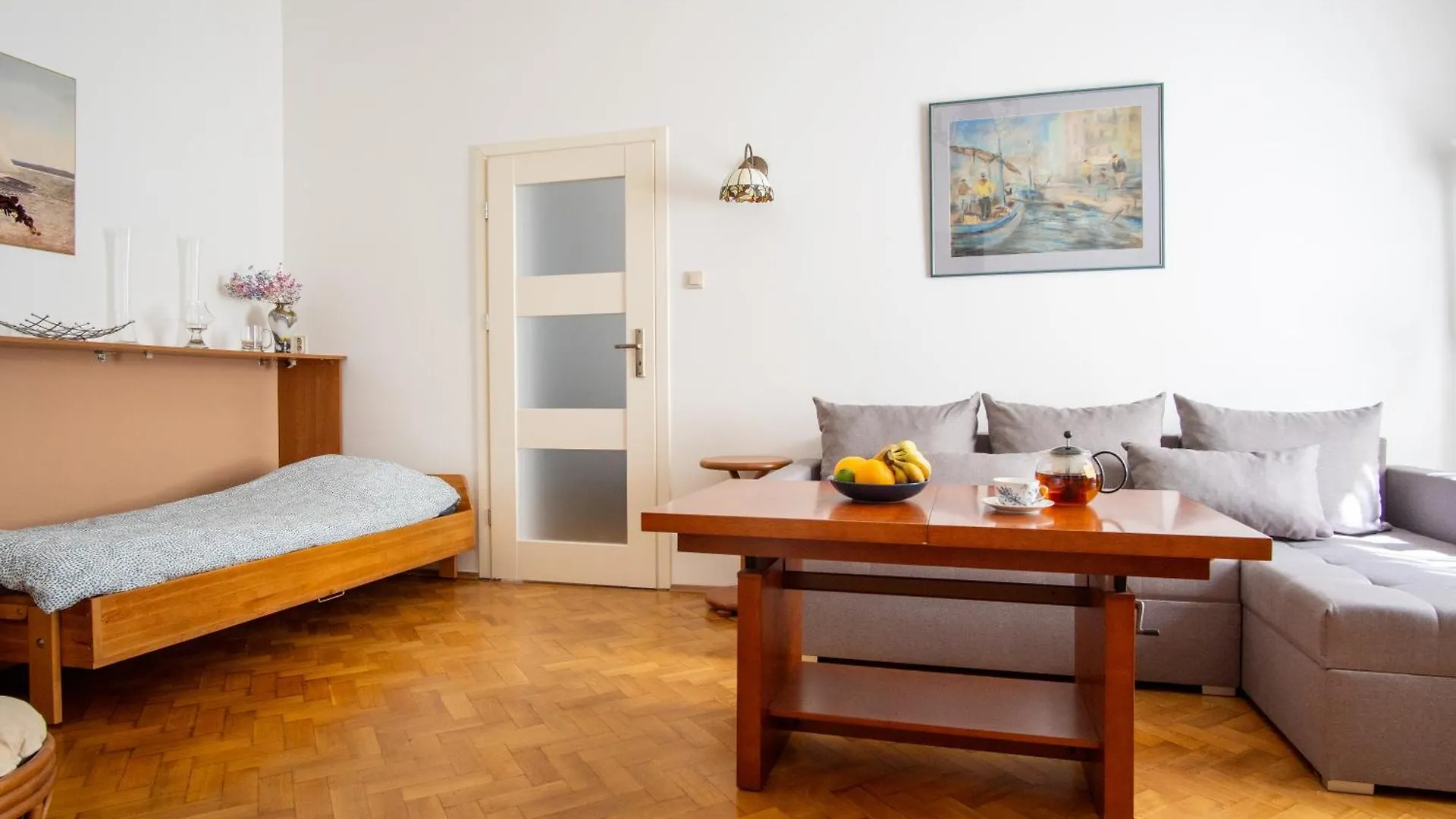 Plac Zbawiciela Spacious Apartments - Top Location, Metro 200M, 53M2 - By Rentujemy Warsaw 0*,  Poland
